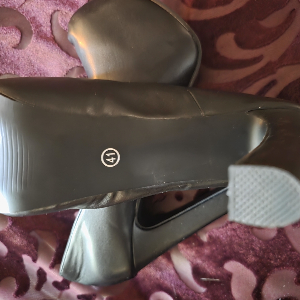 Elegant Black Women's Shoes